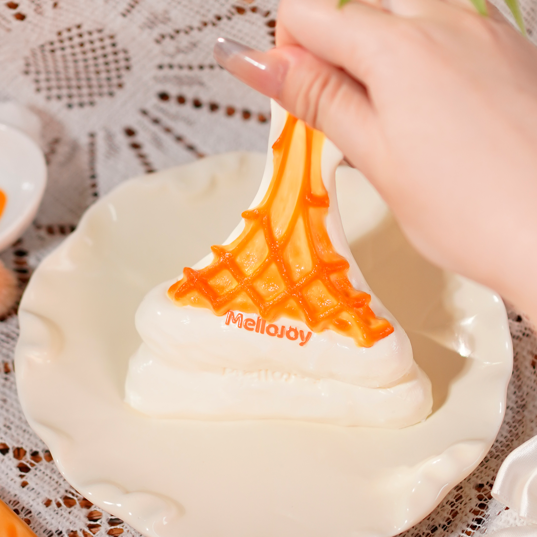 Mellojoyハンバーガーか？クリームワッフル メロジョイ Mellojoyハンバーガーか？クリームワッフル ワッフル まる